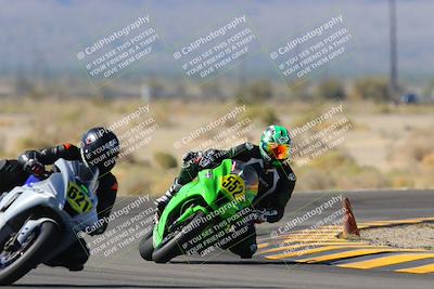 media/Oct-30-2022-CVMA (Sun) [[fb421c3cec]]/Race 11 Amateur Supersport Open/